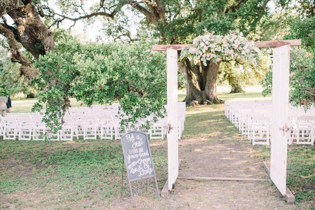 Moore Ranch on the Brazos wedding alter with florals